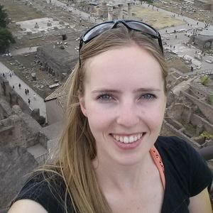 Meet your Posher, Elise